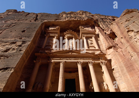 Das Finanzministerium (Al Khazneh) (El Khazneh) (Al Khazna), Petra, UNESCO World Heritage Site, Jordanien, Naher Osten Stockfoto