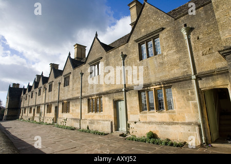 Armenhäuser in Chipping Campden gebaut im Jahre 1612 von Sir Baptist Hicks auf Kosten von 1000 Pfund zu Haus 6 Armen Männer und 6 Frauen. Stockfoto