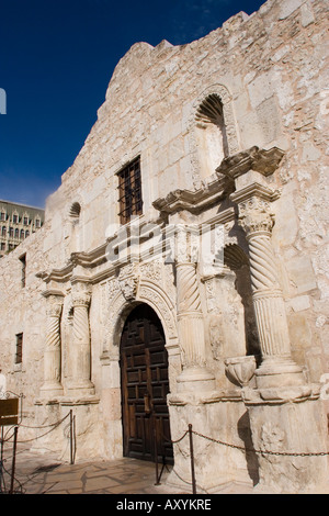 USA TX Mission San Antonio de Valero (The Alamo) entstand im Jahre 1718 als erste Stadtmission. Stockfoto