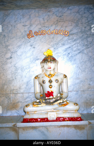 Mumbai Indien Adishwarji Jain Tempel Idol Mahavira Stockfoto