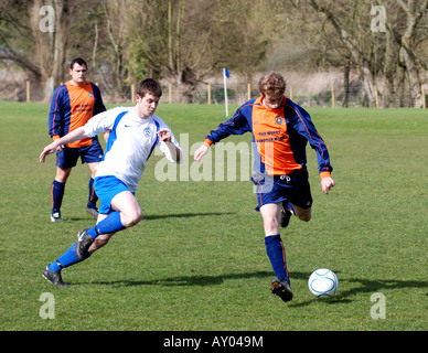 Sunday League Fußballspiel, UK Stockfoto