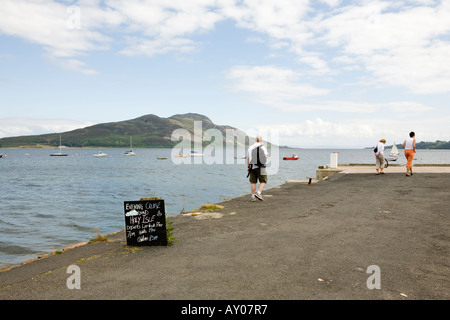 Heilige Insel gesehen vom Lamlash Pier auf der Isle of Arran in Schottland Stockfoto