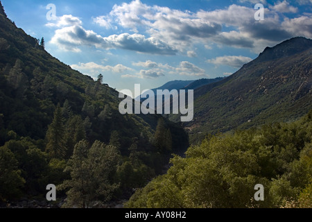 Merced River Valley, nahe dem westlichen Eingang zum Yosemite National Park Stockfoto