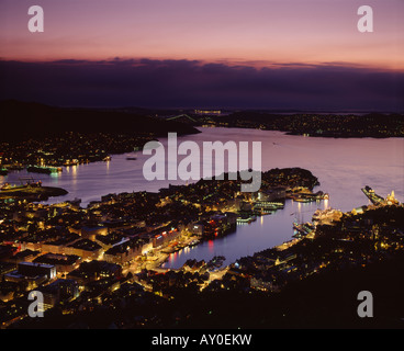 Blick auf Bergen von Floyen, Hordaland, Norwegen. Stockfoto