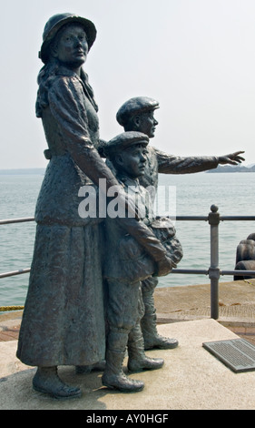 County Cork Irland Cobh Annie Moore und ihre beiden Brüder erste Emigrant verarbeitet auf Ellis Island Stockfoto