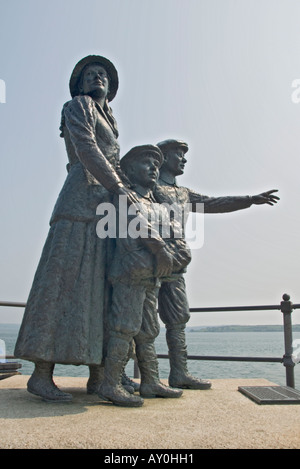 County Cork Irland Cobh Annie Moore und ihre beiden Brüder erste Emigrant verarbeitet auf Ellis Island Stockfoto