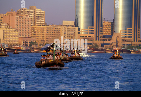 Abra Fähren Kreuzung Dubai Creek Deira Dubai Vereinigte Arabische Emirate Stockfoto