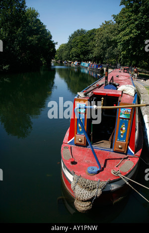 Regents Canal alte Ford-Schleuse, Victoria Park, London Stockfoto