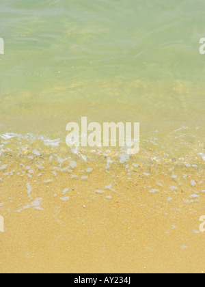 Erhöhte Ansicht der Wellen am Strand Stockfoto