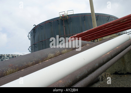 Die allgemeine Lazaro Cardenas-Raffinerie in Pumpenpaket ist Mexiko s älteste Prozessor von Rohöl und wird renoviert. Stockfoto