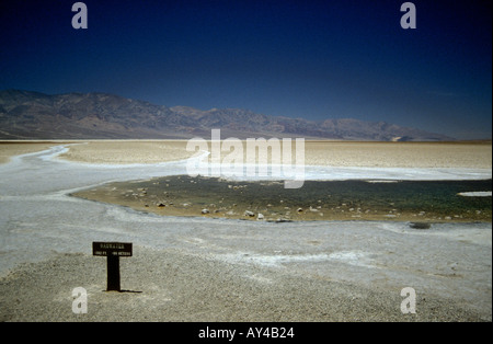 Badwater, der tiefste Punkt im Death Valley National Park, Kalifornien, USA Stockfoto