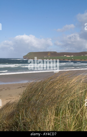 dh Sanddünen Strand DUNNET BAY CAITHNESS stürmische Wellen brechen Auf sandigen Düne Marram Gras Sturm Nordküste 500 schottland Stockfoto