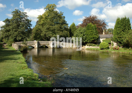 Sheepwash Brücke, Ashford in das Wasser, der Peak District National Park, Derbyshire Stockfoto