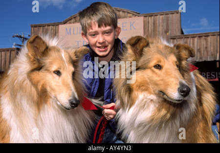 Es gibt immer neue Freunde zu treffen, an der jährlichen Cowboy Christmas Parade und Feier in Capitan, New Mexico. Stockfoto