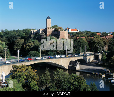 Burg Giebichenstein Mit Saalebruecke in Halle, Saale, Naturpark Unteres Saaletal, Sachsen-Anhalt Stockfoto