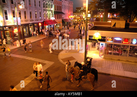 Memphis Tennessee Beale Street in der Nacht Stockfoto