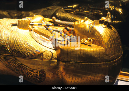 Viermonatiges Le Caire Musée Egyptien Trésor de Génie Sarcophage de oder Stockfoto