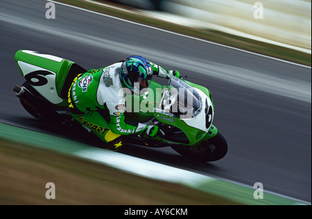 Gregorio Lavilla Reiten eine Kawasaki Superbike. Stockfoto