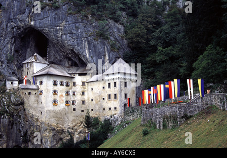 Die Burg Predjama in Notranjska Provinz Slowenien Stockfoto