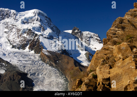 Panoramablick vom Gornergrat auf die Gipfel Breithorn und Klein Matterhorn, Zermatt, Wallis, Schweiz Stockfoto