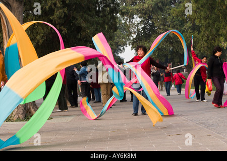 Morgen-Band Übungen im Tiantan Park, Beijing Stockfoto