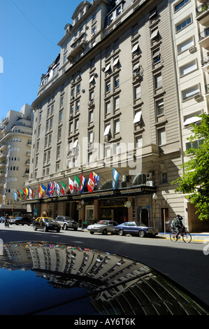 Luxus im Alvear Avenue, Stadtteil Recoleta, Stadt Buenos Aires, Argentinien, Südamerika Stockfoto