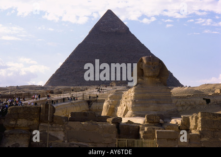 Große Sphinx & Pyramide des Chephren Tal Tempel Gizeh Kairo Arabische Republik Ägypten ägyptische Nord-Afrika, Naher Osten Stockfoto