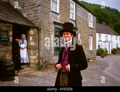 Devon Tamar Valley Morwellham Quay Bildung Guide Anthony Power im Kostüm Stockfoto