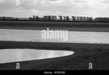 Blick auf Mont Mount Saint Michel Bay bei Ebbe Normandie englischen Kanal La Manche North Western France Europe Stockfoto
