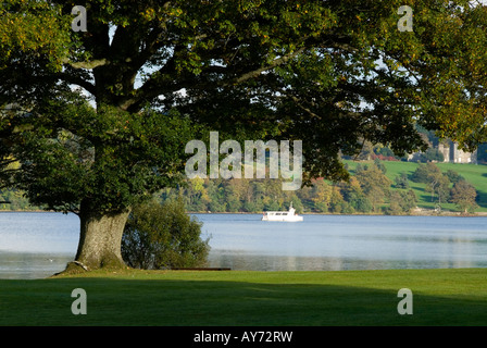 Loch Lomond vom Gelände des de Vere's Cameron House aus gesehen Stockfoto