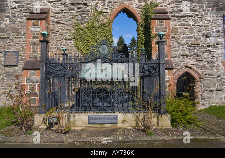 Robert Owen die Sozialreformer das Grab in der St. Mary Church Newtown Montgomeryshire Wales Stockfoto