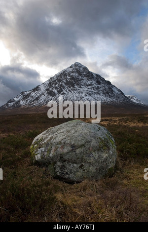 Buachaille Etive Mòr ist ein Berg an der Spitze der Glen Etive in den Highlands von Schottland Stockfoto