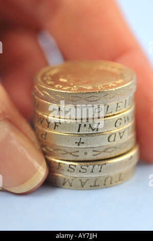 Ein Stapel von 1 Pfund-Münzen Stockfoto