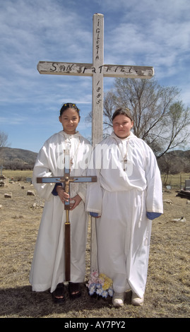 Herr 446 447 Ministranten der St. Patricks Tag Pilgern, die Kirche San Patricio, in San Patricio, New Mexico. Stockfoto