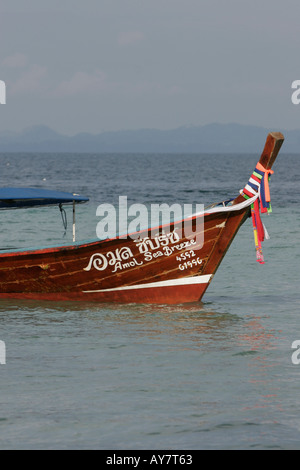 Bögen von Longtail-Boot Ko Ngai Insel Thailand Stockfoto