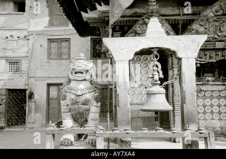 Welt zu reisen. Tempel in Patan in Kathmandu in Nepal in Asien. Wanderlust Eskapismus Kultur Religionsgeschichte Stockfoto