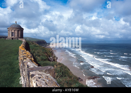 National Trust Mussenden Temple Benone Bucht Blick in der Nähe von Castlerock-Londonderry-Nordirland Stockfoto