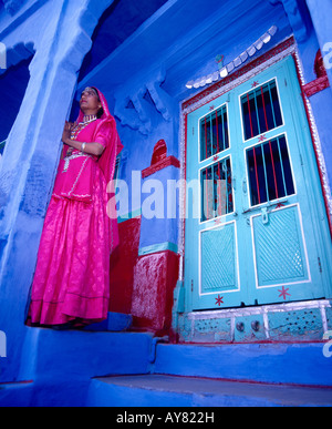 Junge Frau in der muslimischen Abschnitt von Jodhpur, Rajasthan, Indien Stockfoto