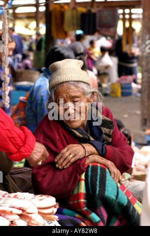 Bhutan Thimpu Markt alte Frau Stockfoto