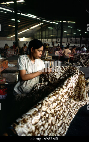 Indonesien Java Surakarta Handwerk Batik Keris Fabrik Batik Hand wachsen batik Stockfoto