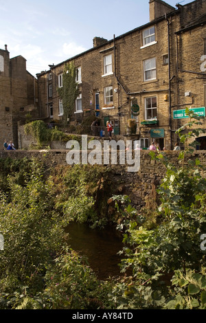 UK Yorkshire Holmfirth Stadtzentrum Norah Battys Haus letzte Summer Wine Drehort Stockfoto