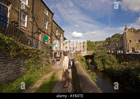 UK Yorkshire Holmfirth Stadtzentrum Norah Battys Haus letzte Summer Wine Drehort Stockfoto