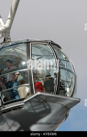 Nahaufnahme, Kapsel des London Eye, auch bekannt als Millennium Wheel, London 2006 Stockfoto