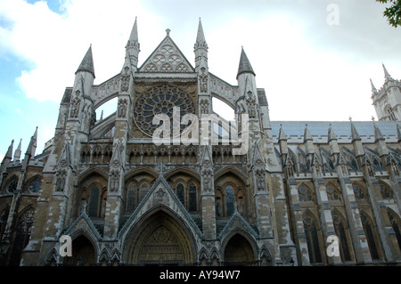 Nordeingang des Westminster Abbey in London, Großbritannien Stockfoto