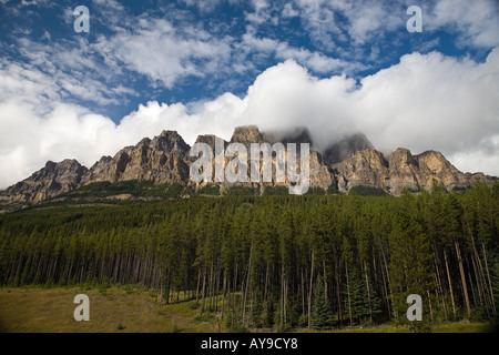 Zerklüftete Berglandschaft in Banff Nationalpark, Kanada Stockfoto