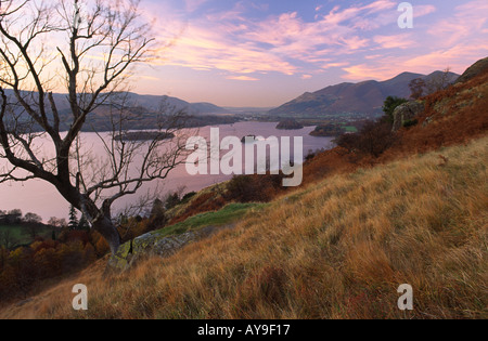 Derwent Wasser Sonnenuntergang Cumbria Seenplatte UK Stockfoto