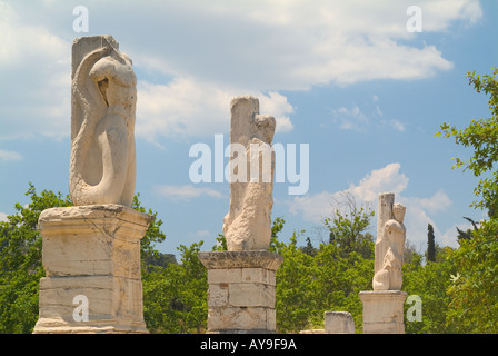 Griechenland-Athen-Statuen in Ancient Agora Garten Stockfoto