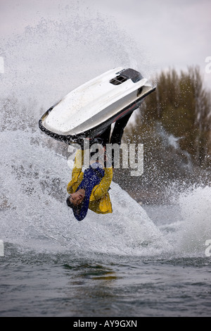 Spencer Wells kopfüber Jet Ski-action Stockfoto