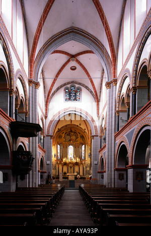 Andernach, Pfarrkirche Maria Himmelfahrt (Dom), Blick Nach Osten Stockfoto