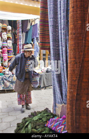 GUATEMALA CHICHICASTENANGO der größten einheimischen Markt in Guatemala ist der Markt in Chichicastenango Stockfoto